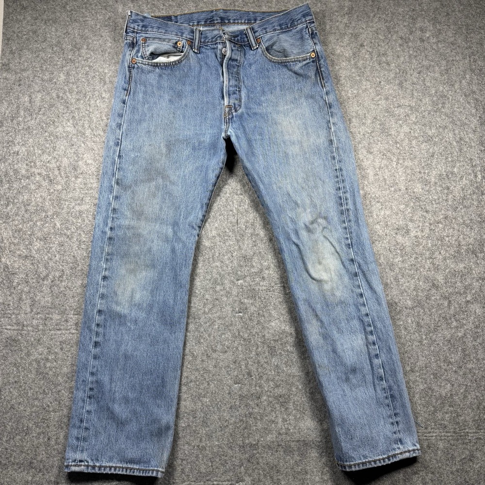Vintage Levi's 501‎ Jeans Men's 33x29 Light Wash Distressed Button Fly S40196 - Picture 2 of 16